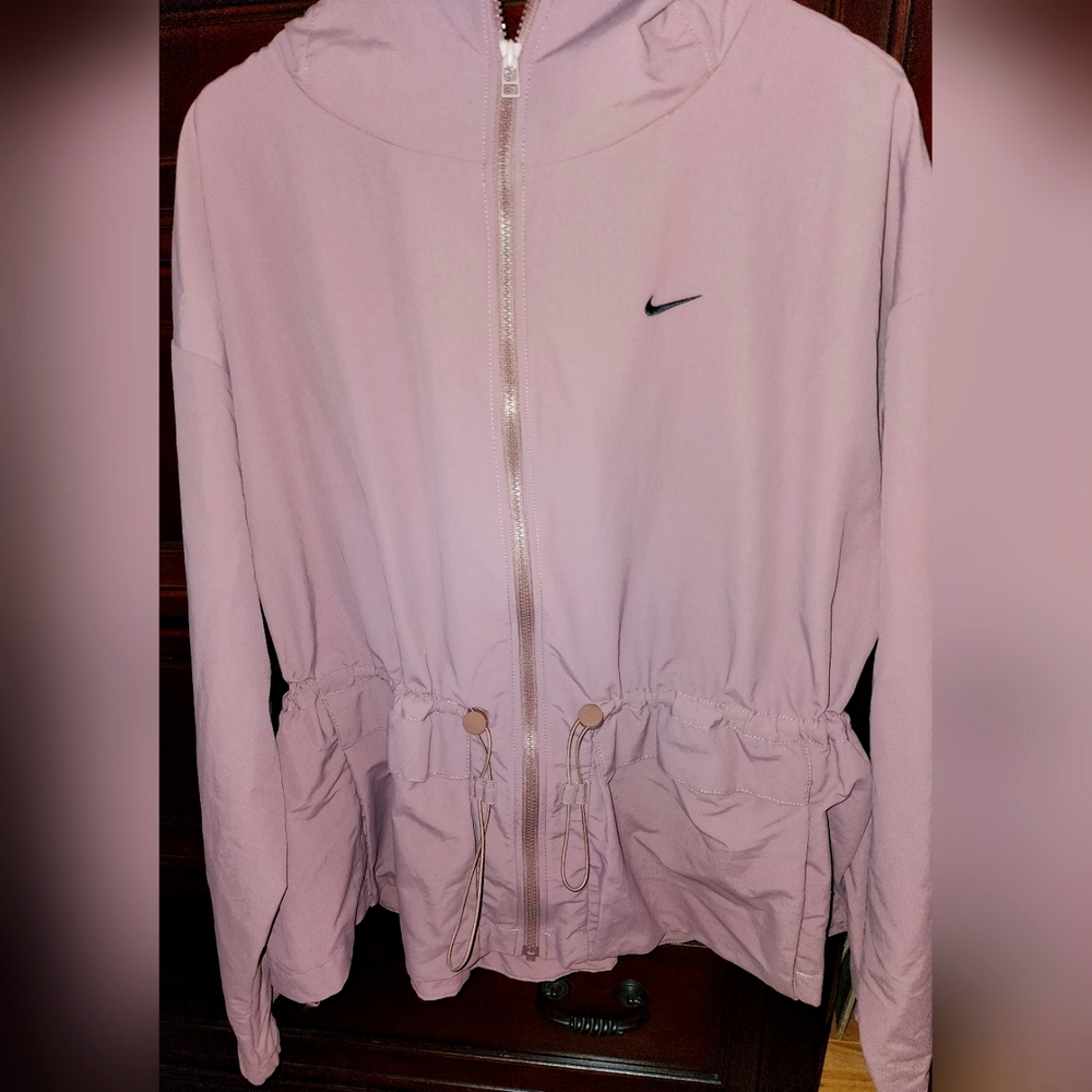 Nike Ladies Medium Raincoat